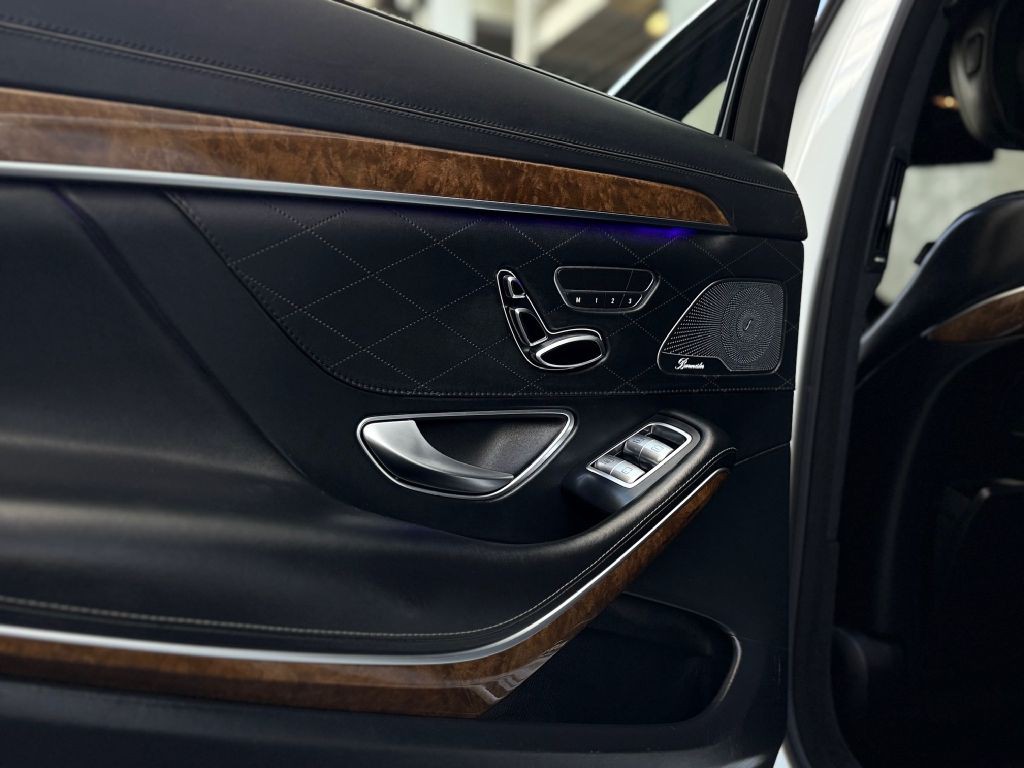 2015 Mercedes-Benz S-Class Image 24
