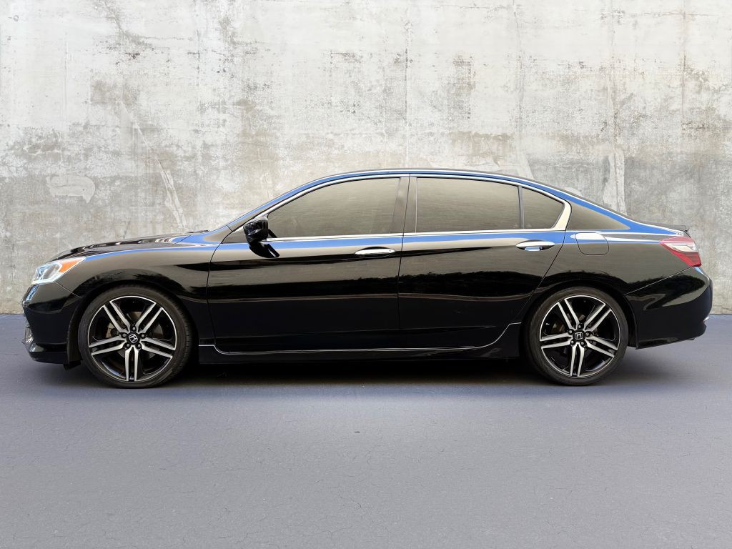 2017 Honda Accord Image 5
