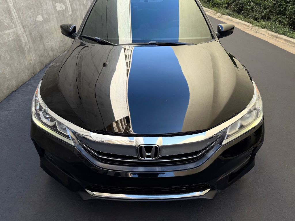2017 Honda Accord Image 13