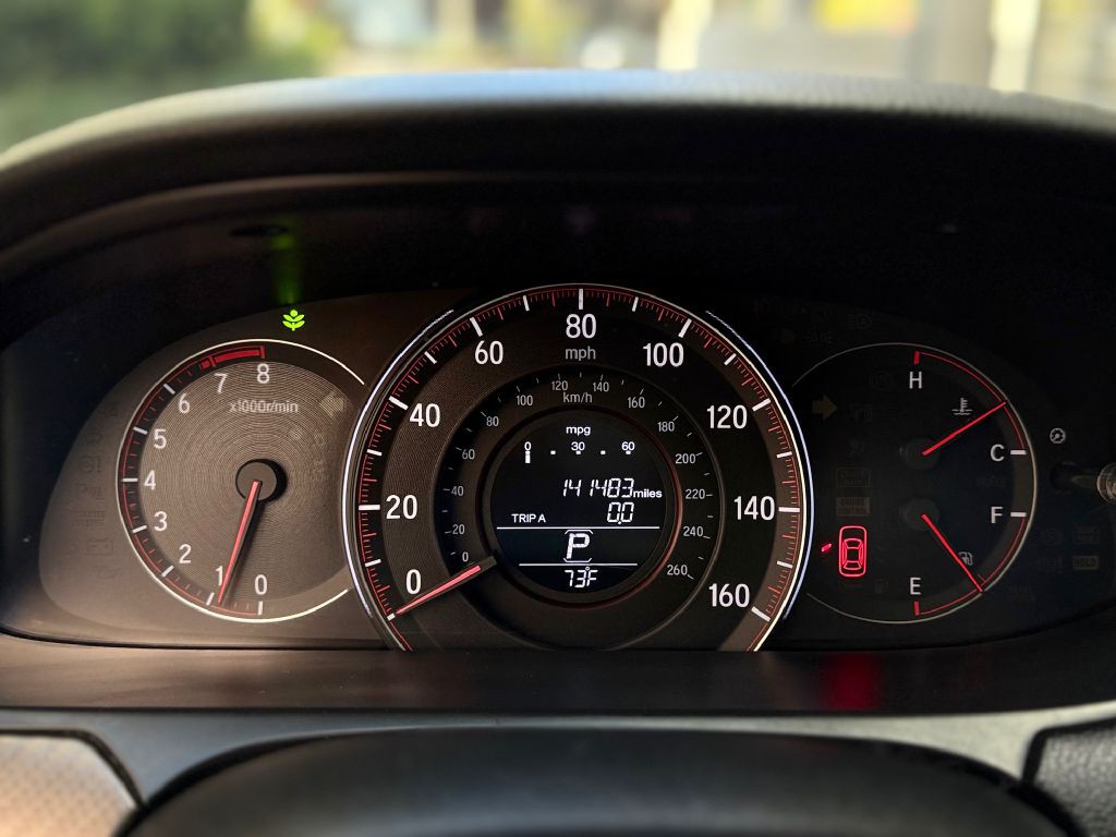 2017 Honda Accord Image 24