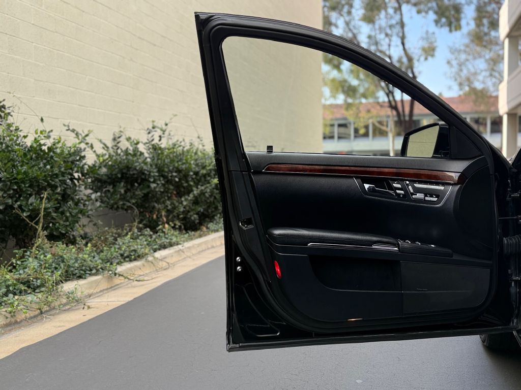 2012 Mercedes-Benz S-Class Image 17