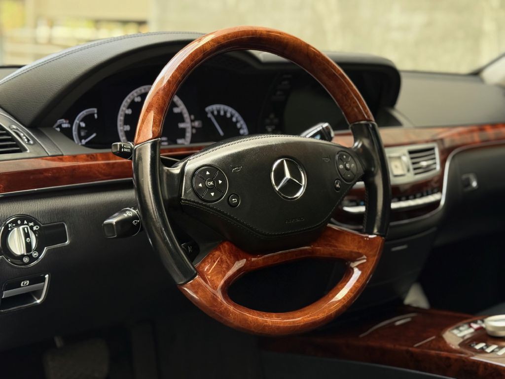 2012 Mercedes-Benz S-Class Image 19