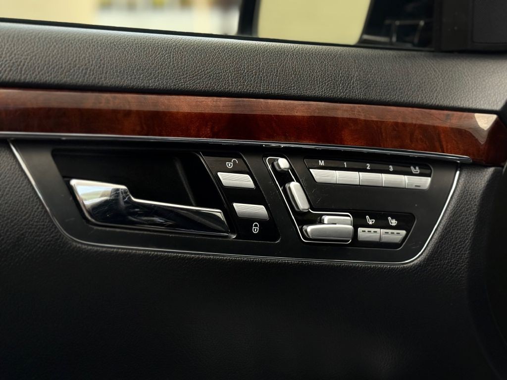 2012 Mercedes-Benz S-Class Image 22