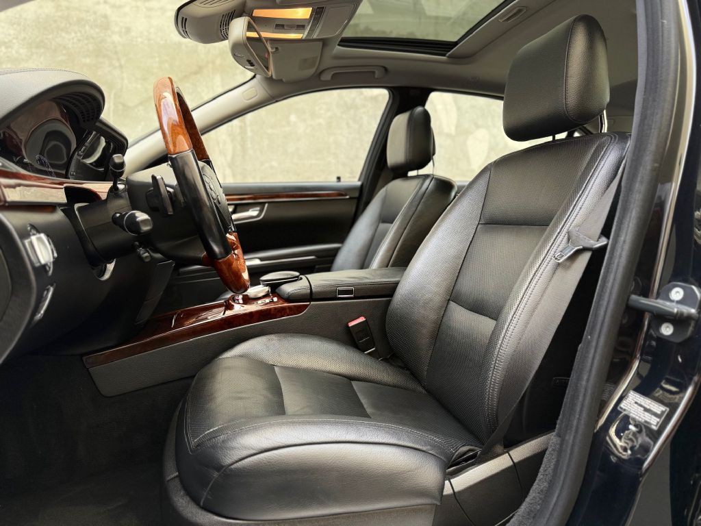 2012 Mercedes-Benz S-Class Image 24