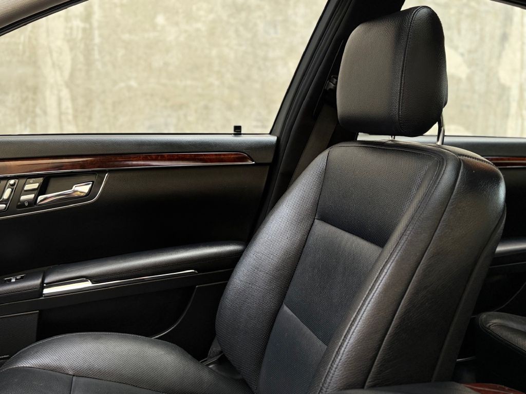 2012 Mercedes-Benz S-Class Image 25