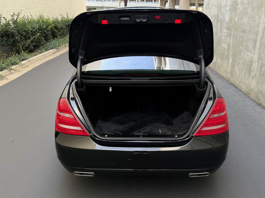 2012 Mercedes-Benz S-Class Image 31