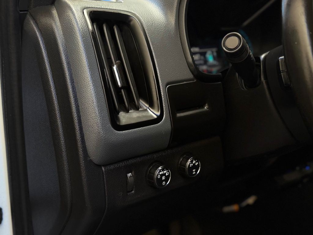 2016 Chevrolet Colorado Image 18