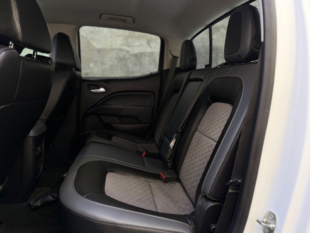 2016 Chevrolet Colorado Image 21