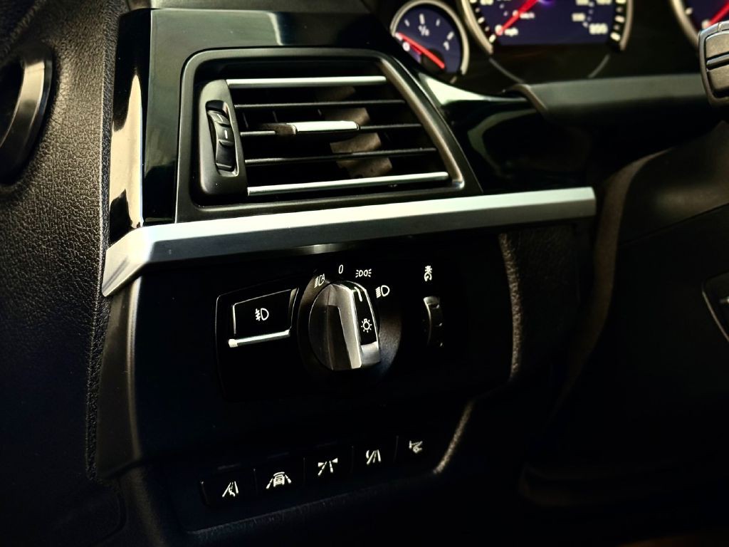 2016 BMW 6 Series Image 24