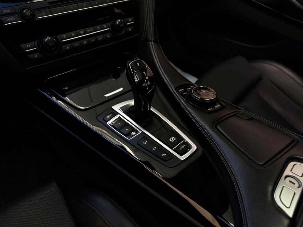 2016 BMW 6 Series Image 40