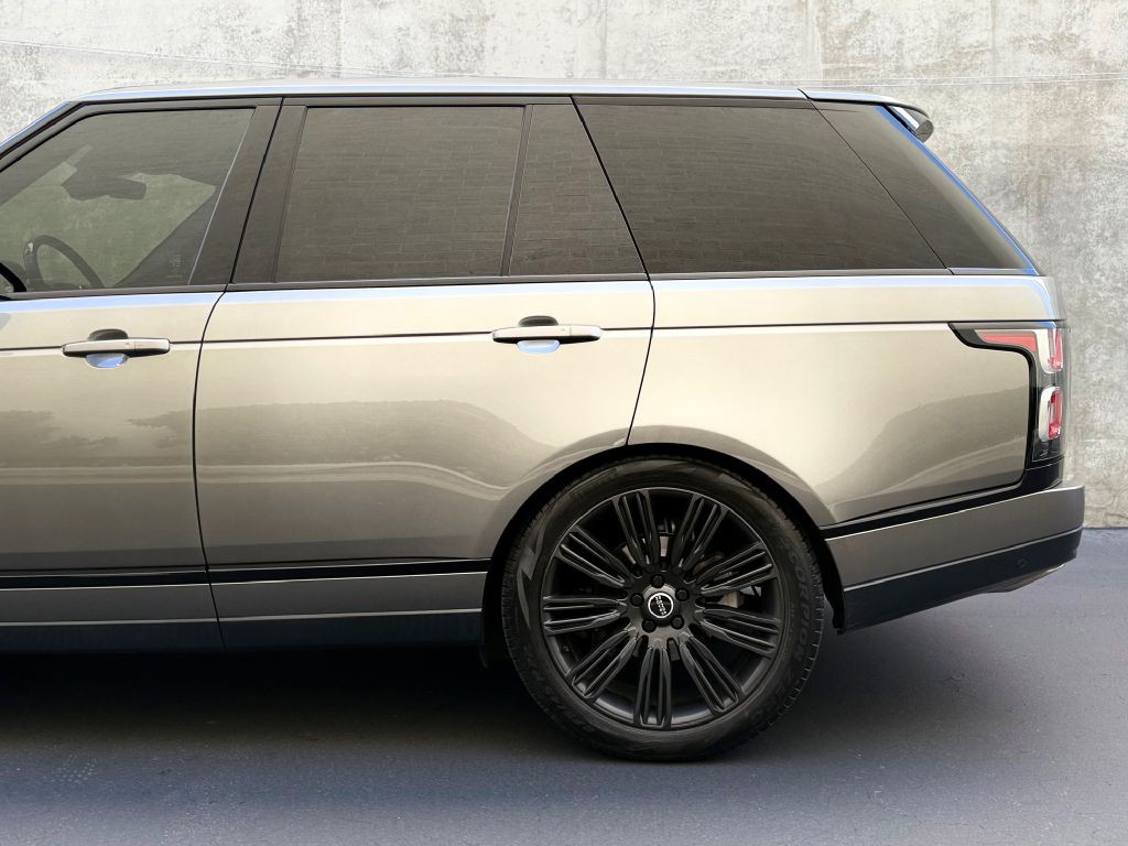 2020 Land Rover Range Rover Image 9