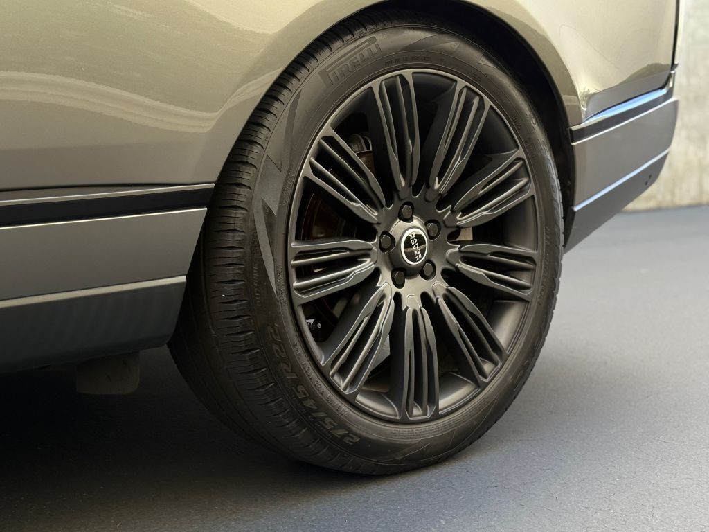 2020 Land Rover Range Rover Image 11