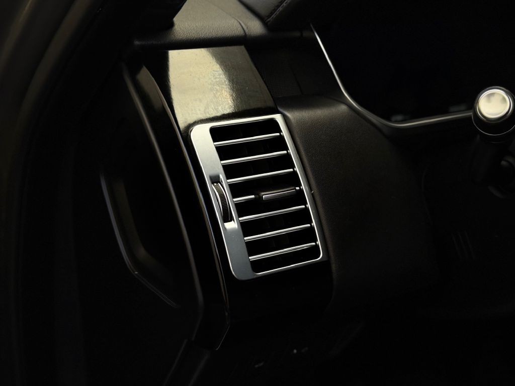 2020 Land Rover Range Rover Image 15