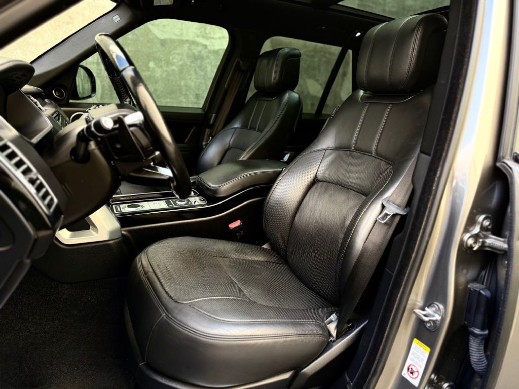 2020 Land Rover Range Rover Image 16