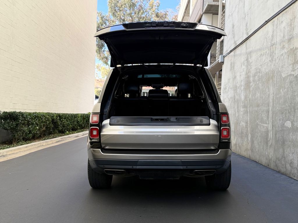 2020 Land Rover Range Rover Image 21