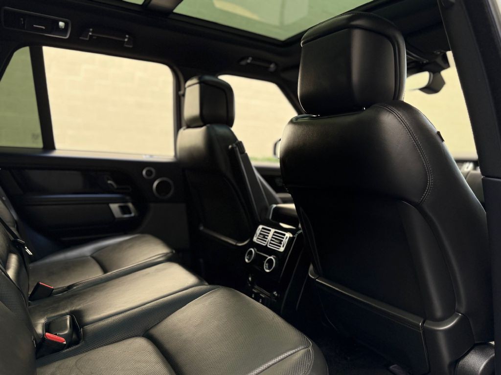 2020 Land Rover Range Rover Image 22