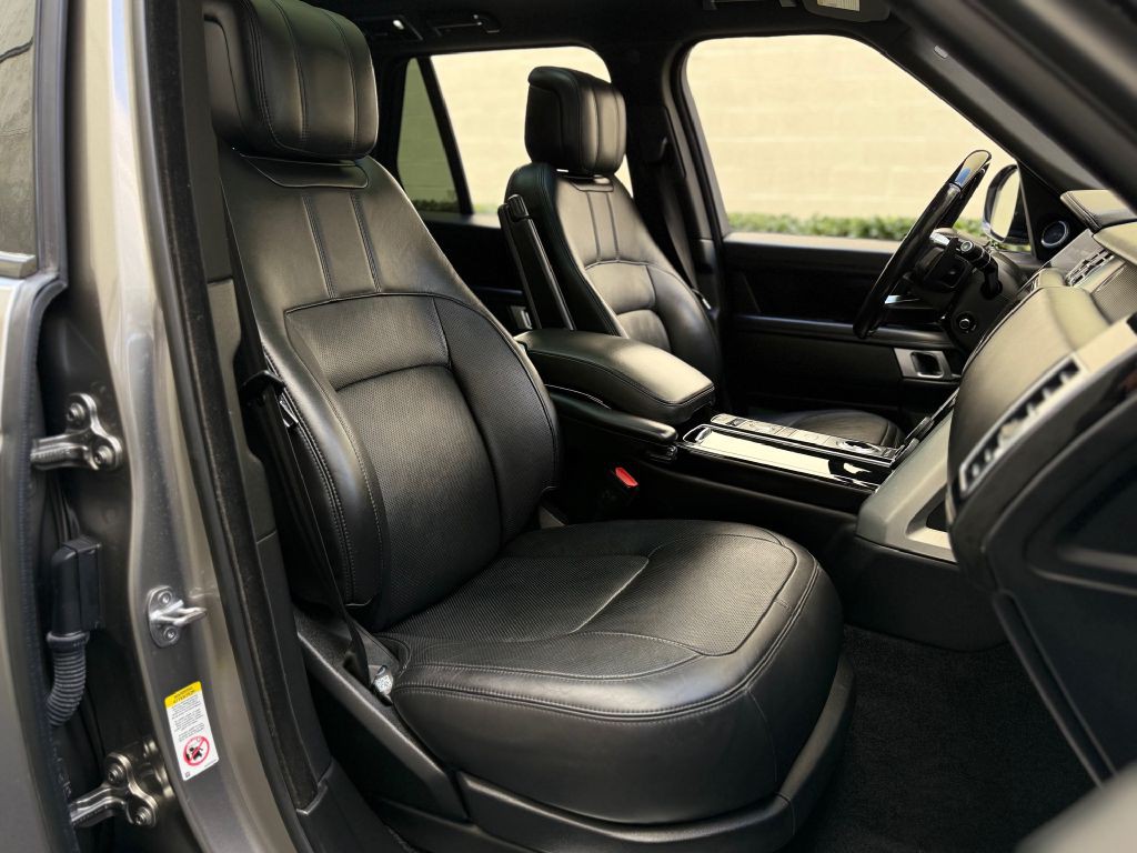 2020 Land Rover Range Rover Image 23