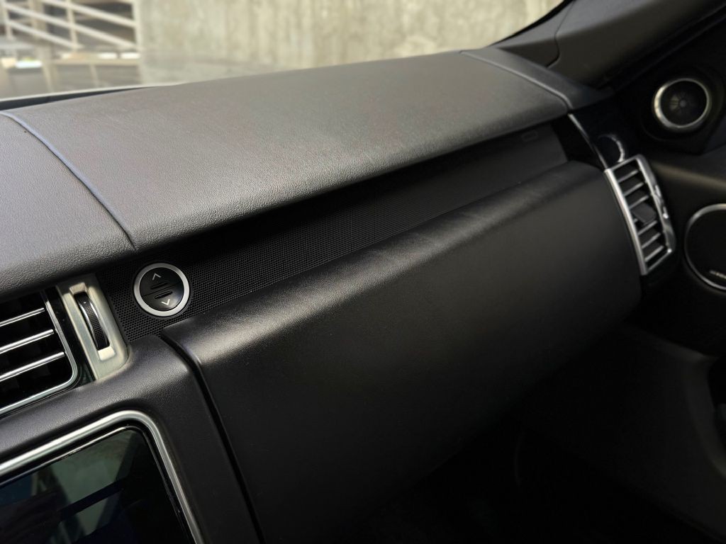 2020 Land Rover Range Rover Image 30