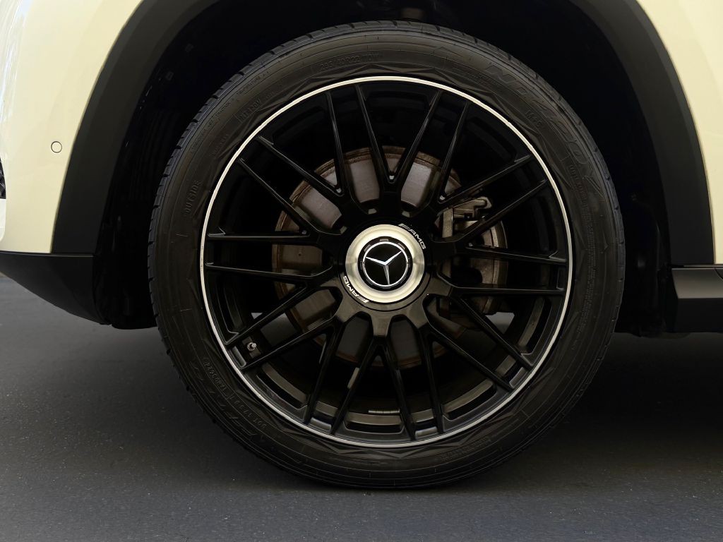 2021 Mercedes-Benz GLS-Class Image 12