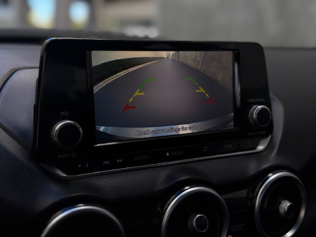 2020 Nissan Sentra Image 24