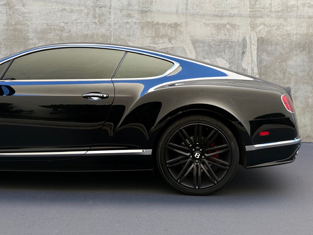 2016 Bentley Continental Image 9