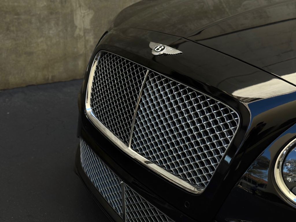 2016 Bentley Continental Image 16