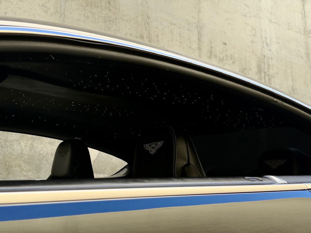 2016 Bentley Continental Image 18