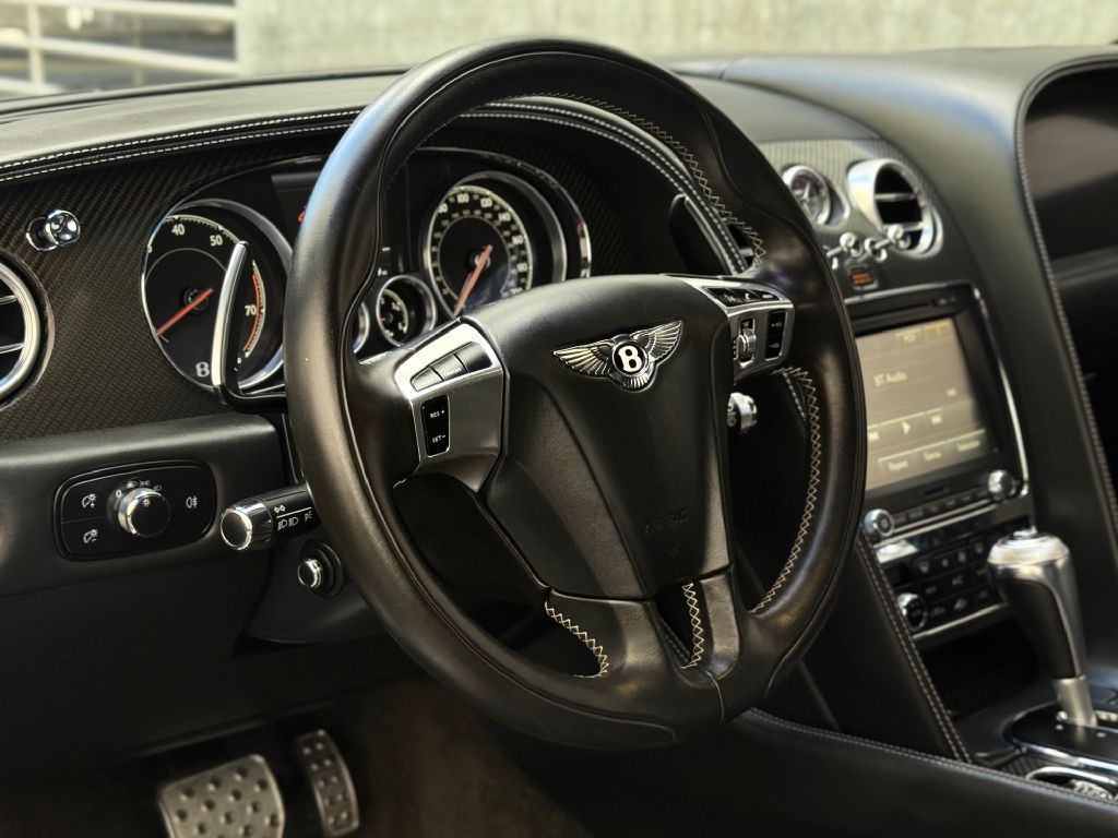 2016 Bentley Continental Image 23