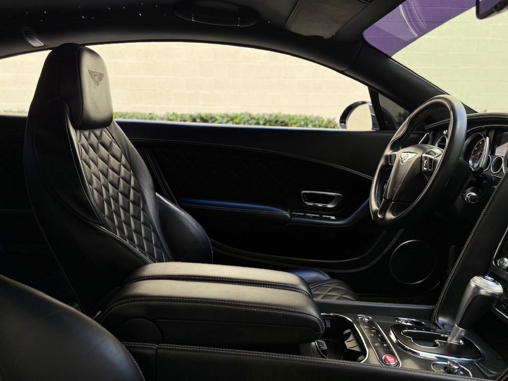 2016 Bentley Continental Image 40