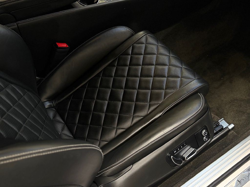 2016 Bentley Continental Image 42