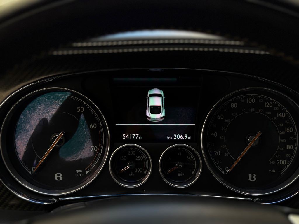 2016 Bentley Continental Image 44