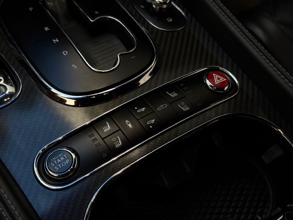 2016 Bentley Continental Image 46