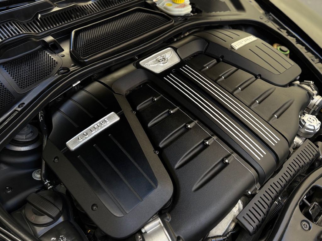 2016 Bentley Continental Image 50