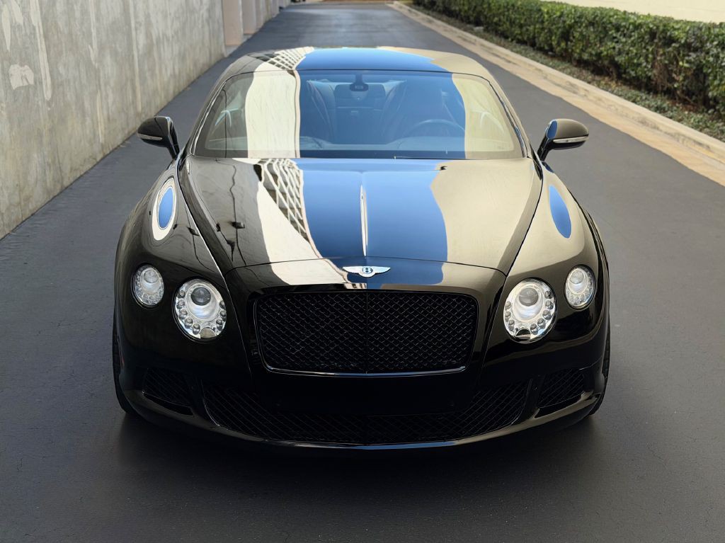 2013 Bentley Continental Image 3