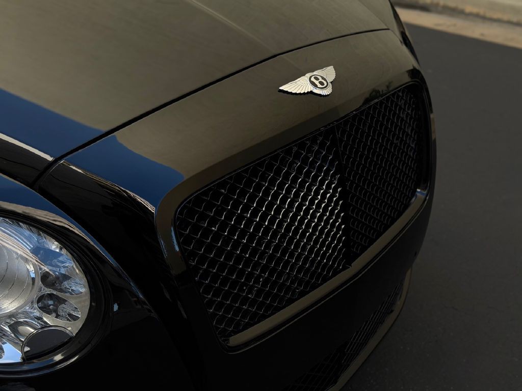 2013 Bentley Continental Image 9