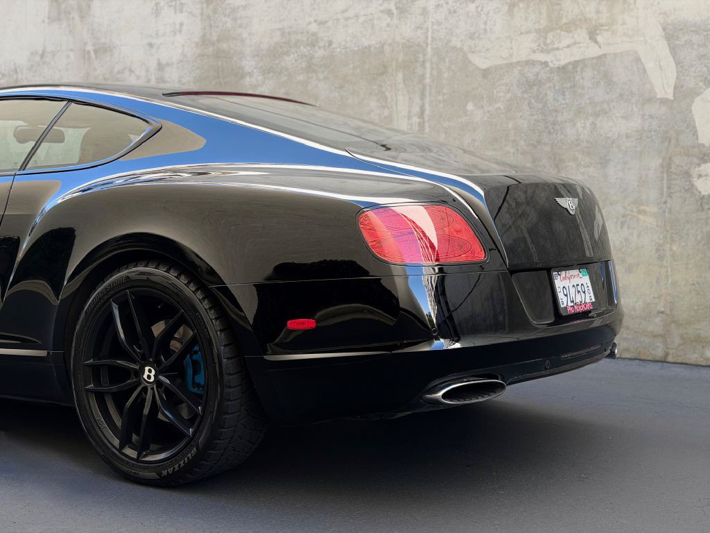 2013 Bentley Continental Image 18