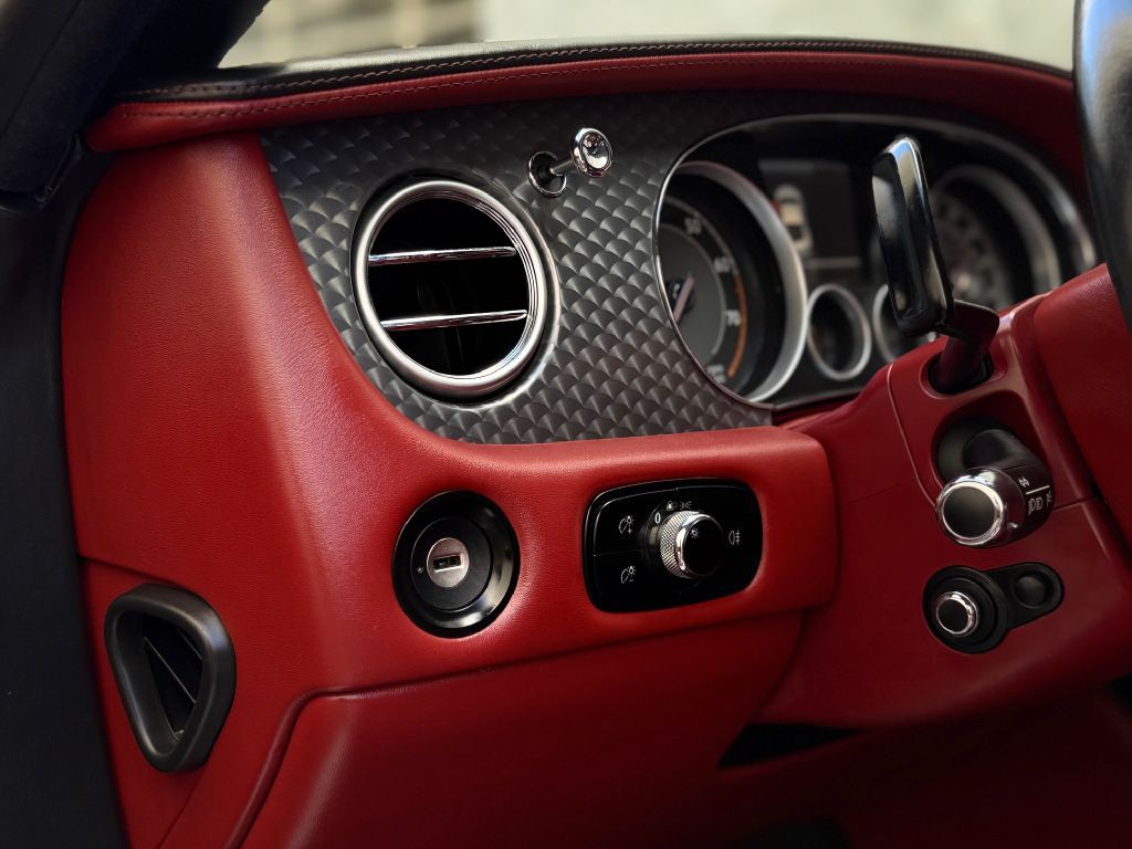 2013 Bentley Continental Image 37