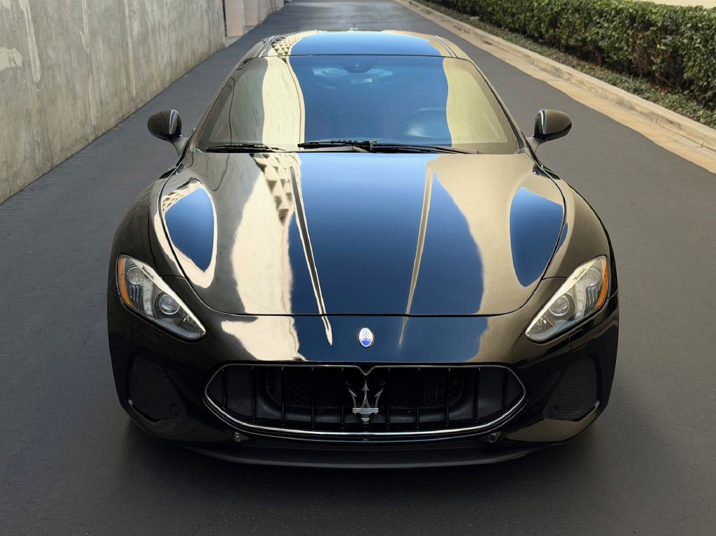 2018 Maserati GranTurismo Image 3