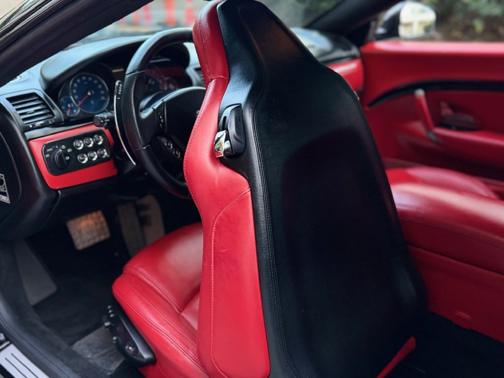 2018 Maserati GranTurismo Image 18