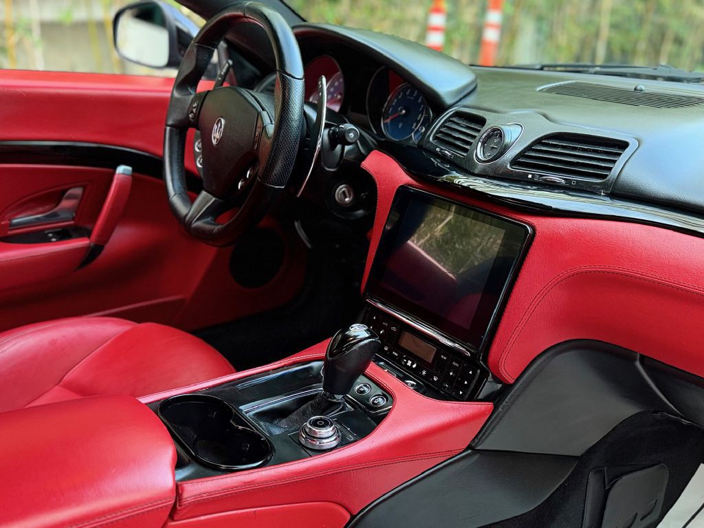 2018 Maserati GranTurismo Image 27