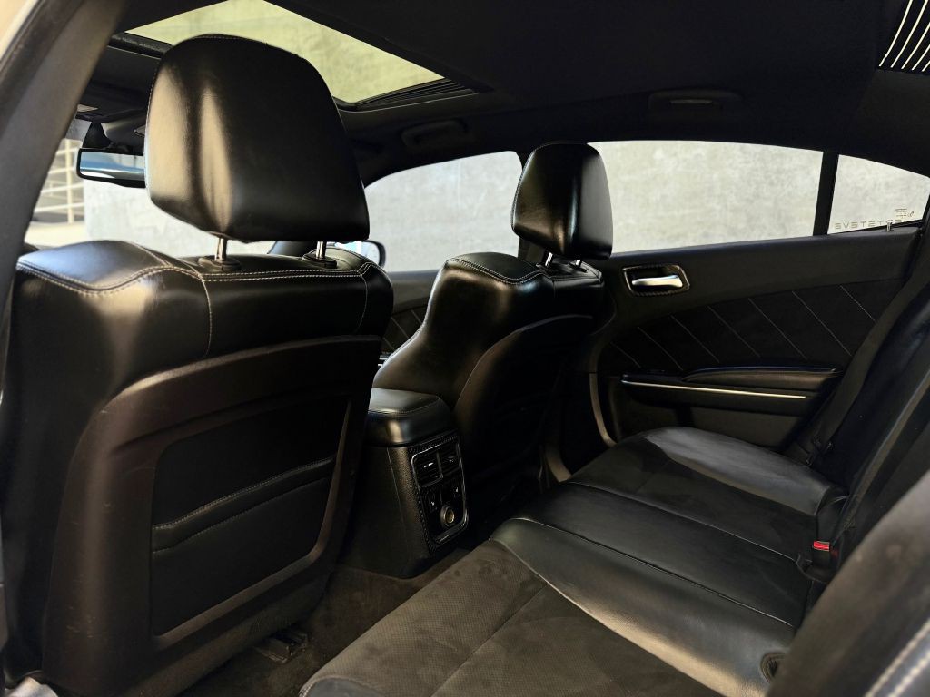2012 Dodge Charger Image 18