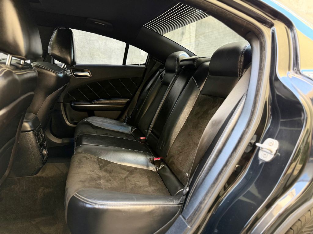 2012 Dodge Charger Image 19