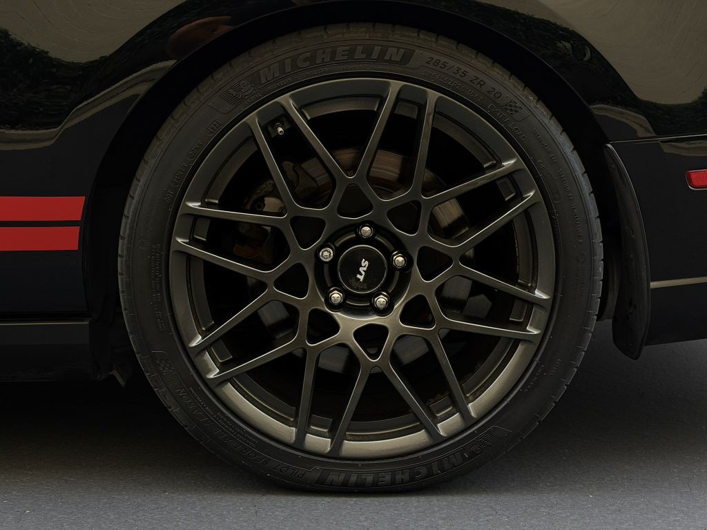 2013 Ford Mustang Image 11