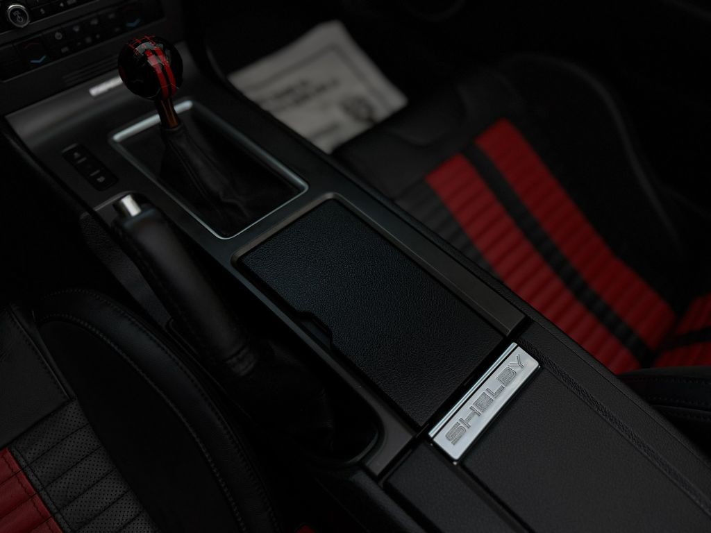 2013 Ford Mustang Image 25