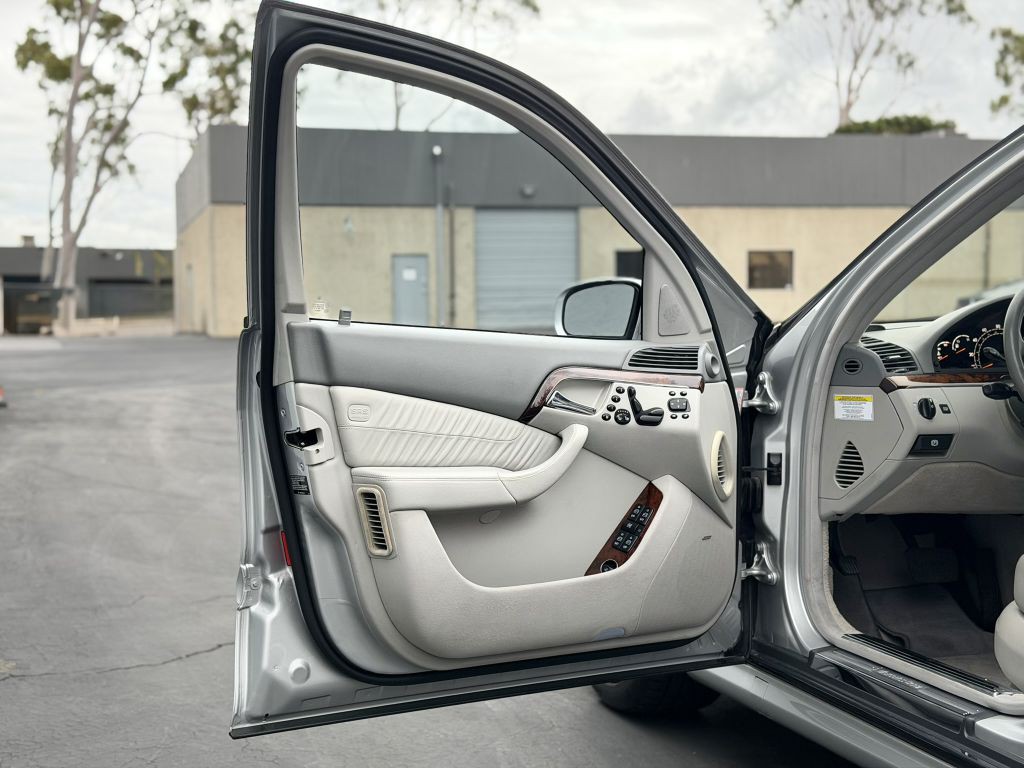 2006 Mercedes-Benz S-Class Image 16