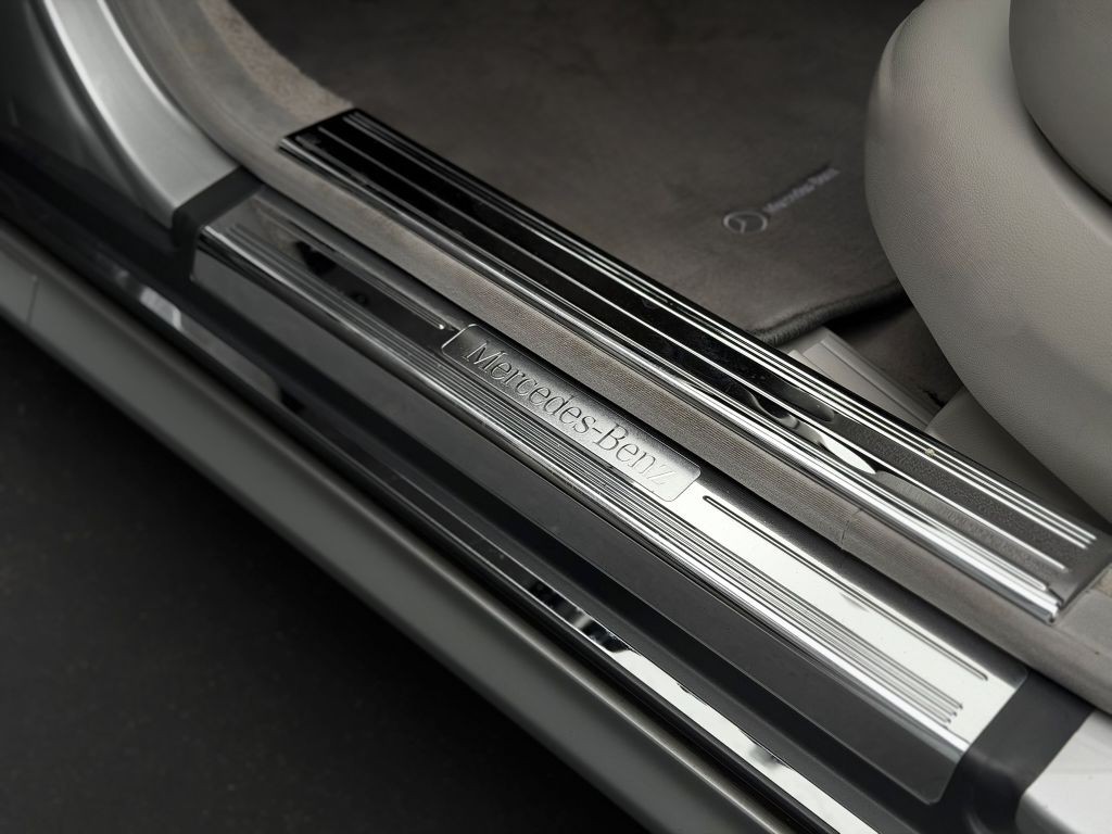 2006 Mercedes-Benz S-Class Image 18