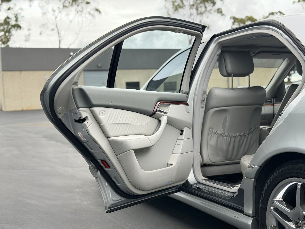 2006 Mercedes-Benz S-Class Image 21
