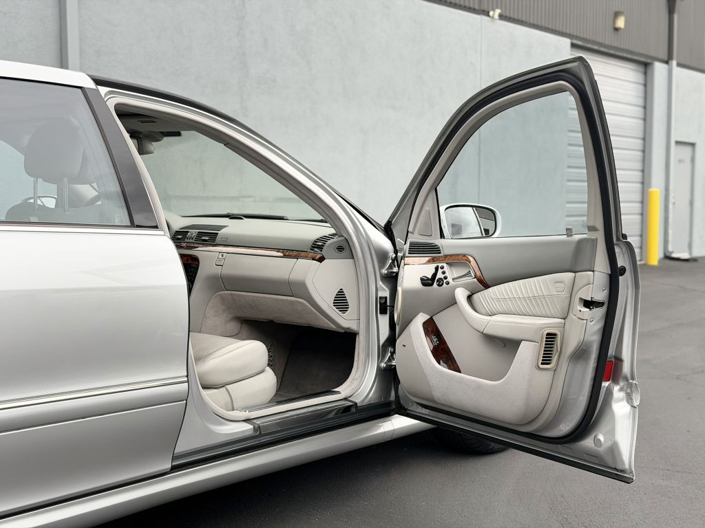 2006 Mercedes-Benz S-Class Image 23