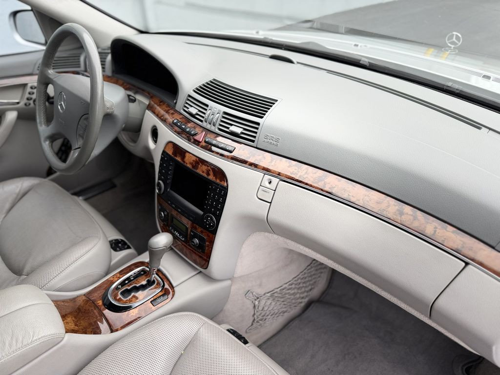 2006 Mercedes-Benz S-Class Image 26