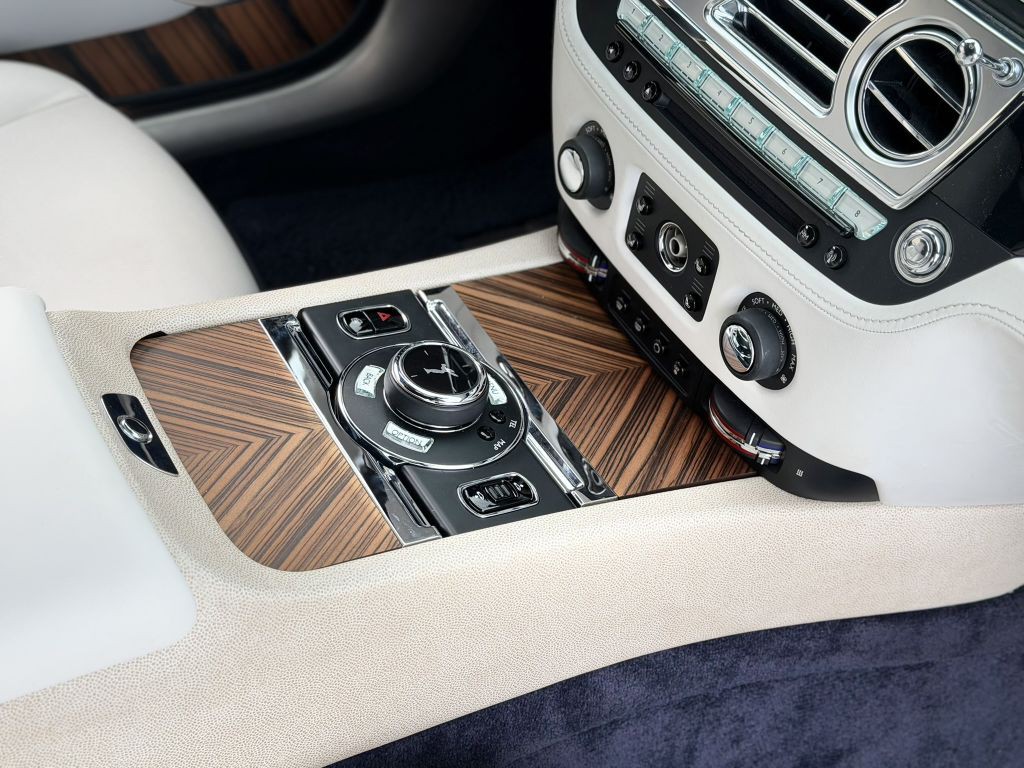 2014 Rolls-Royce Wraith Image 50